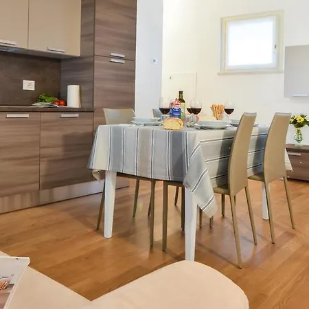 Apartment Polpenazze Halldis